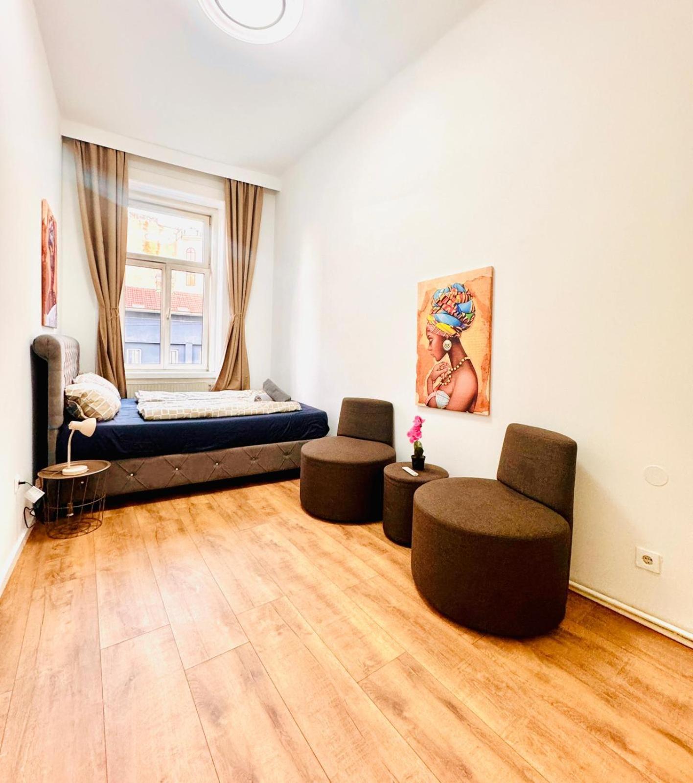 Cozy 9Br Shared Apartment, Only 12Min Walk To Augarten Viena Exterior foto
