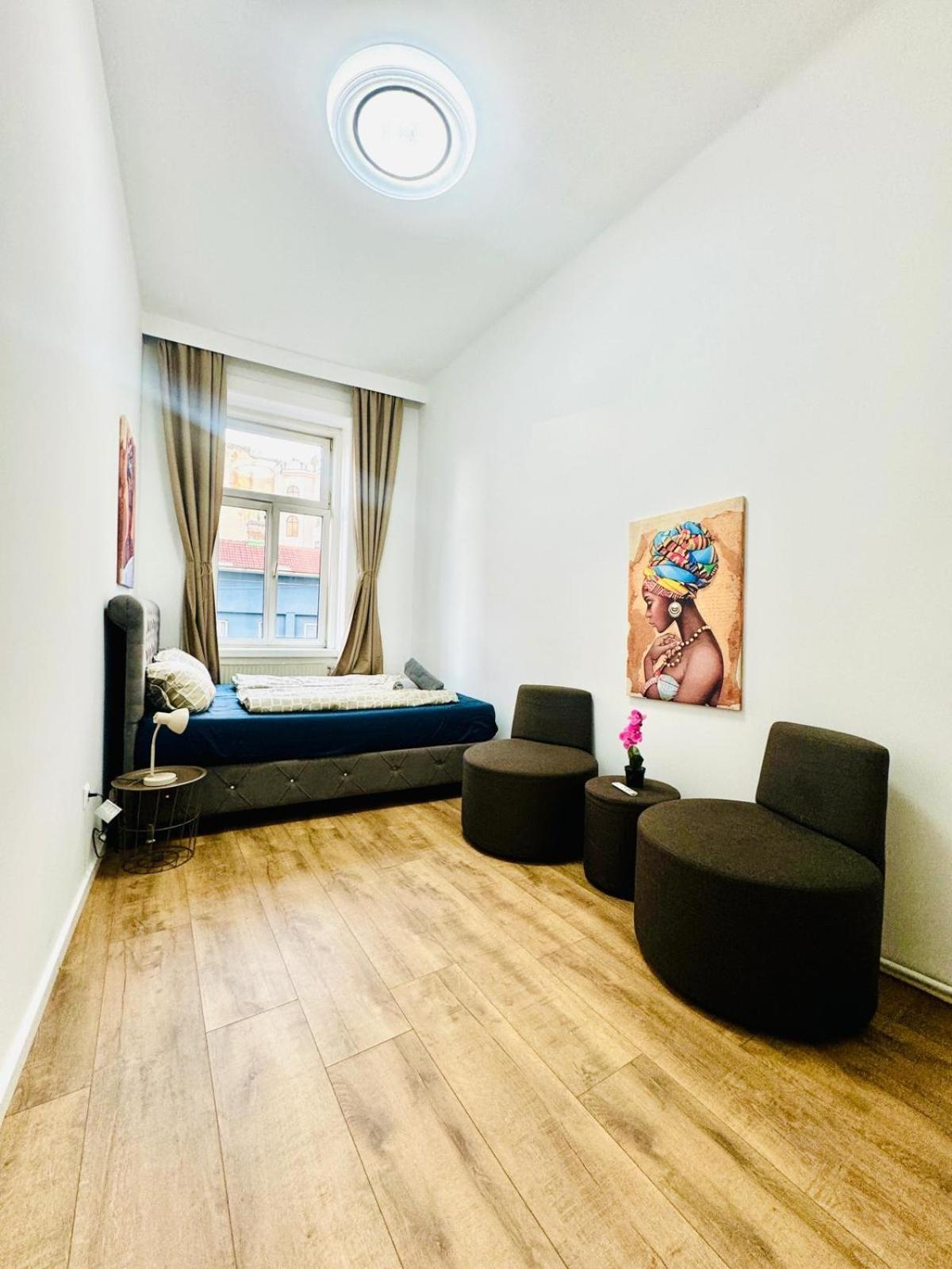Cozy 9Br Shared Apartment, Only 12Min Walk To Augarten Viena Exterior foto