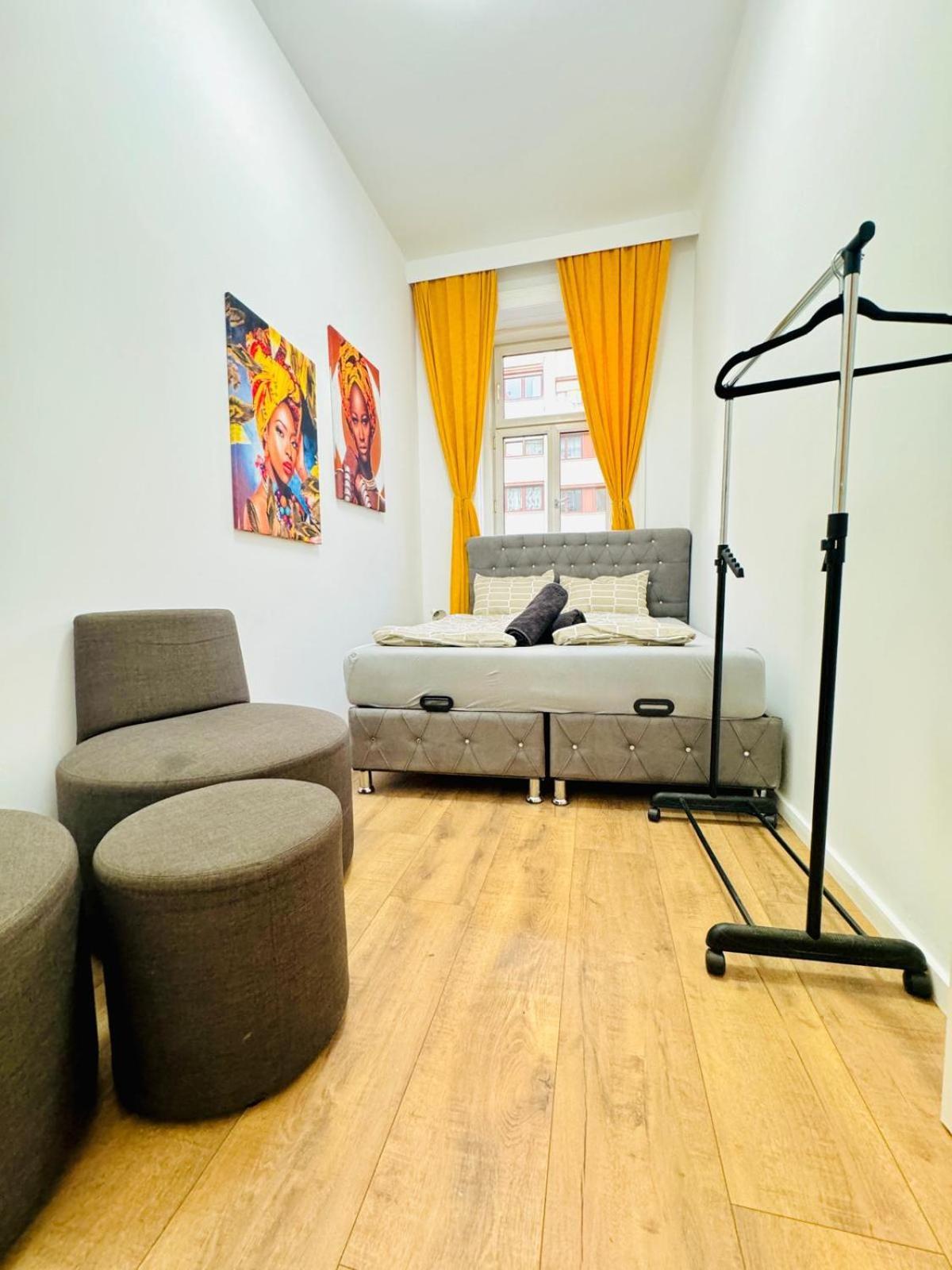 Cozy 9Br Shared Apartment, Only 12Min Walk To Augarten Viena Exterior foto