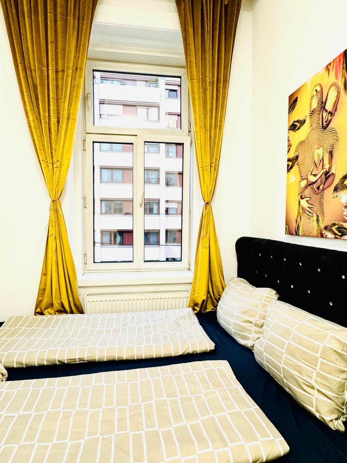 Cozy 9Br Shared Apartment, Only 12Min Walk To Augarten Viena Exterior foto