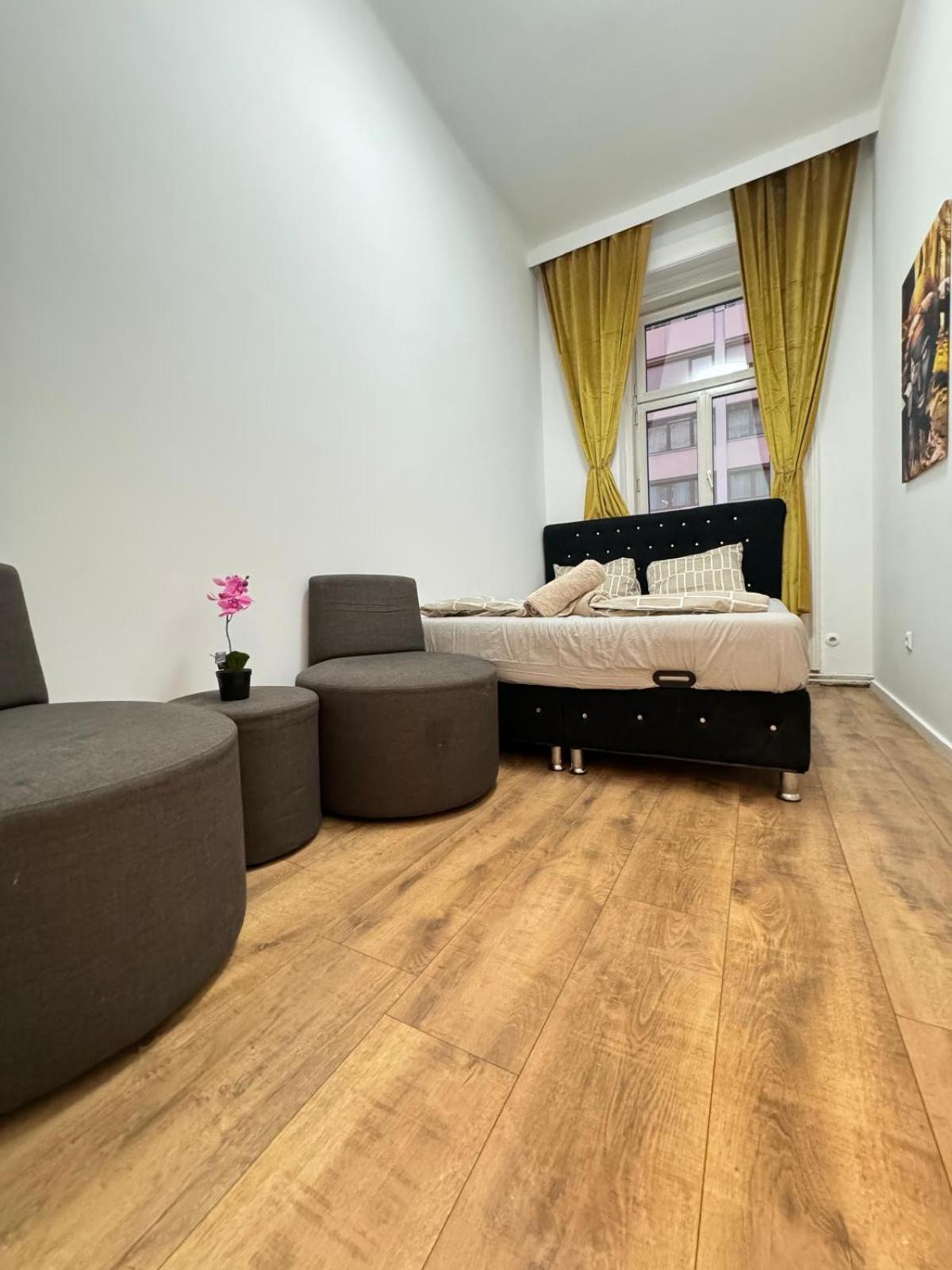 Cozy 9Br Shared Apartment, Only 12Min Walk To Augarten Viena Exterior foto