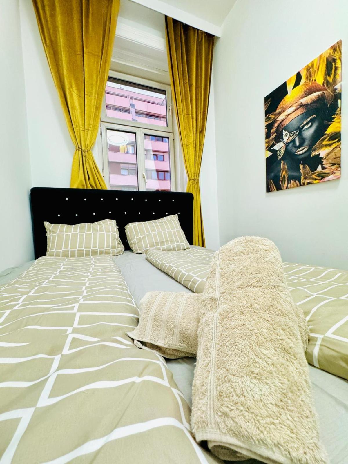 Cozy 9Br Shared Apartment, Only 12Min Walk To Augarten Viena Exterior foto